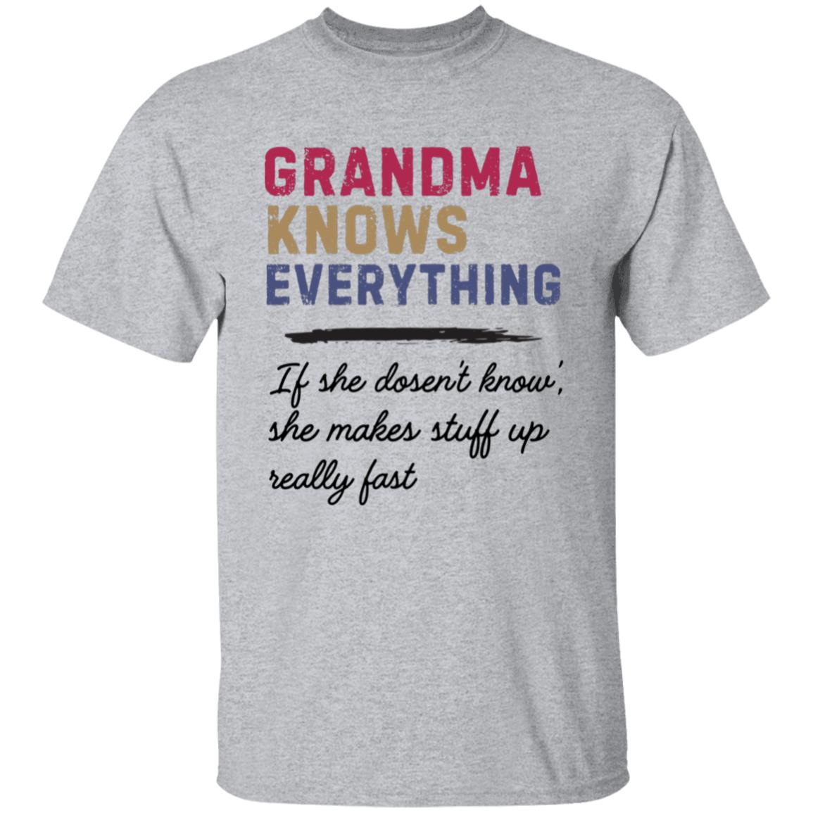 GRANDMA Knows everything tee